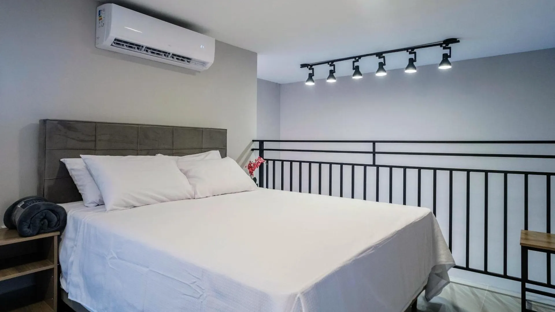 Loft Maravilhoso Metro Sp Expo Aeroporto Com Ac Apartman São Paulo 0*,